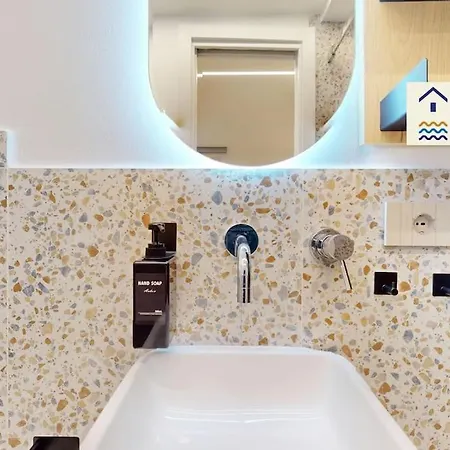 Oltremare - Cavana Apartment